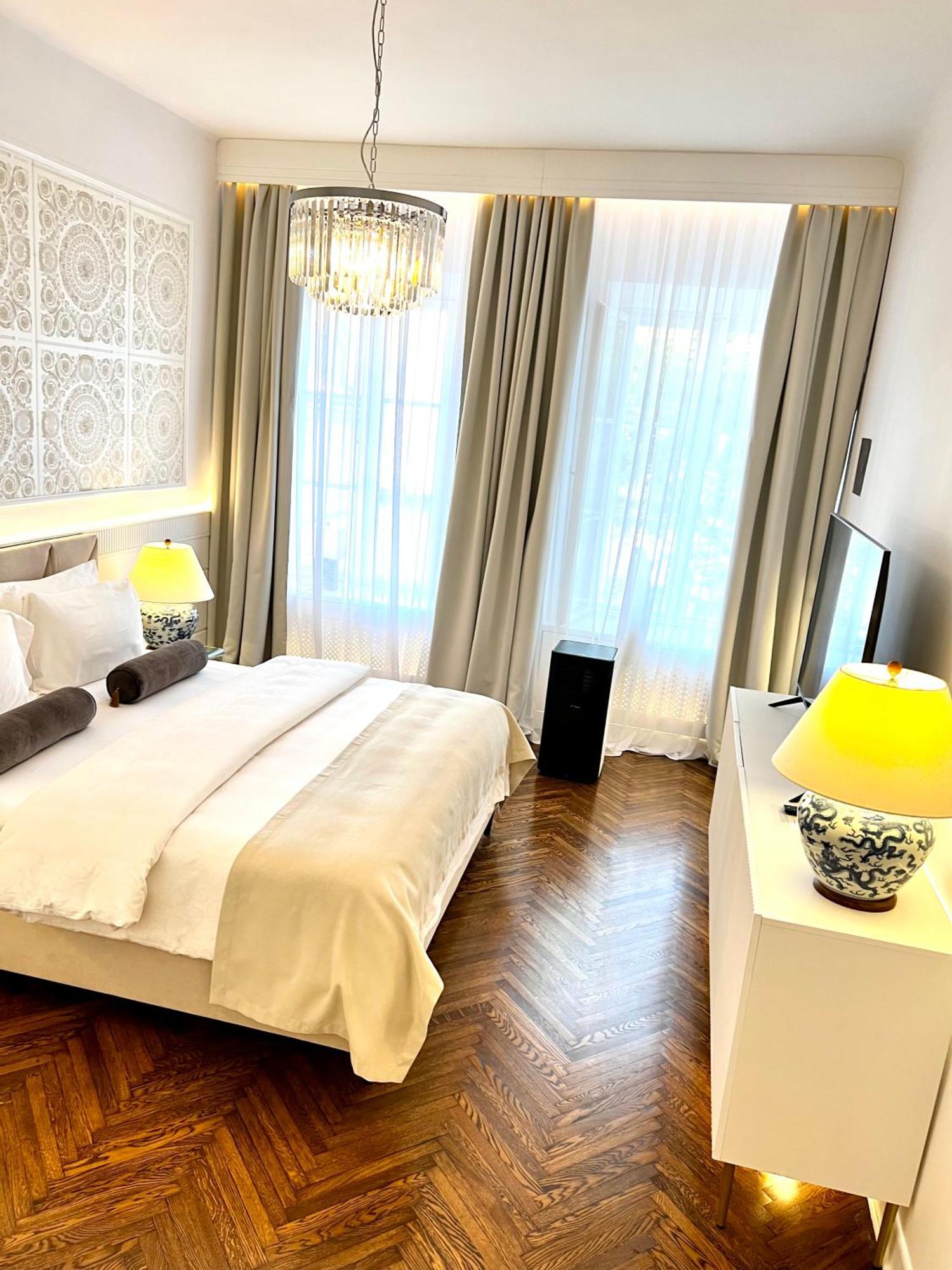 Mondrian Luxury Suites & Apartments Old Town Varsavia Camera foto
